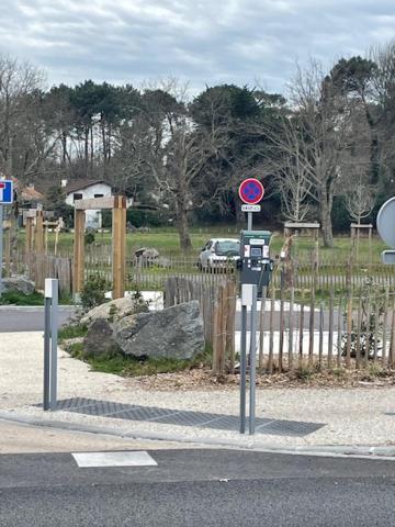 Maison Lumineuse A 100 M Du Lac De ラカノー エクステリア 写真